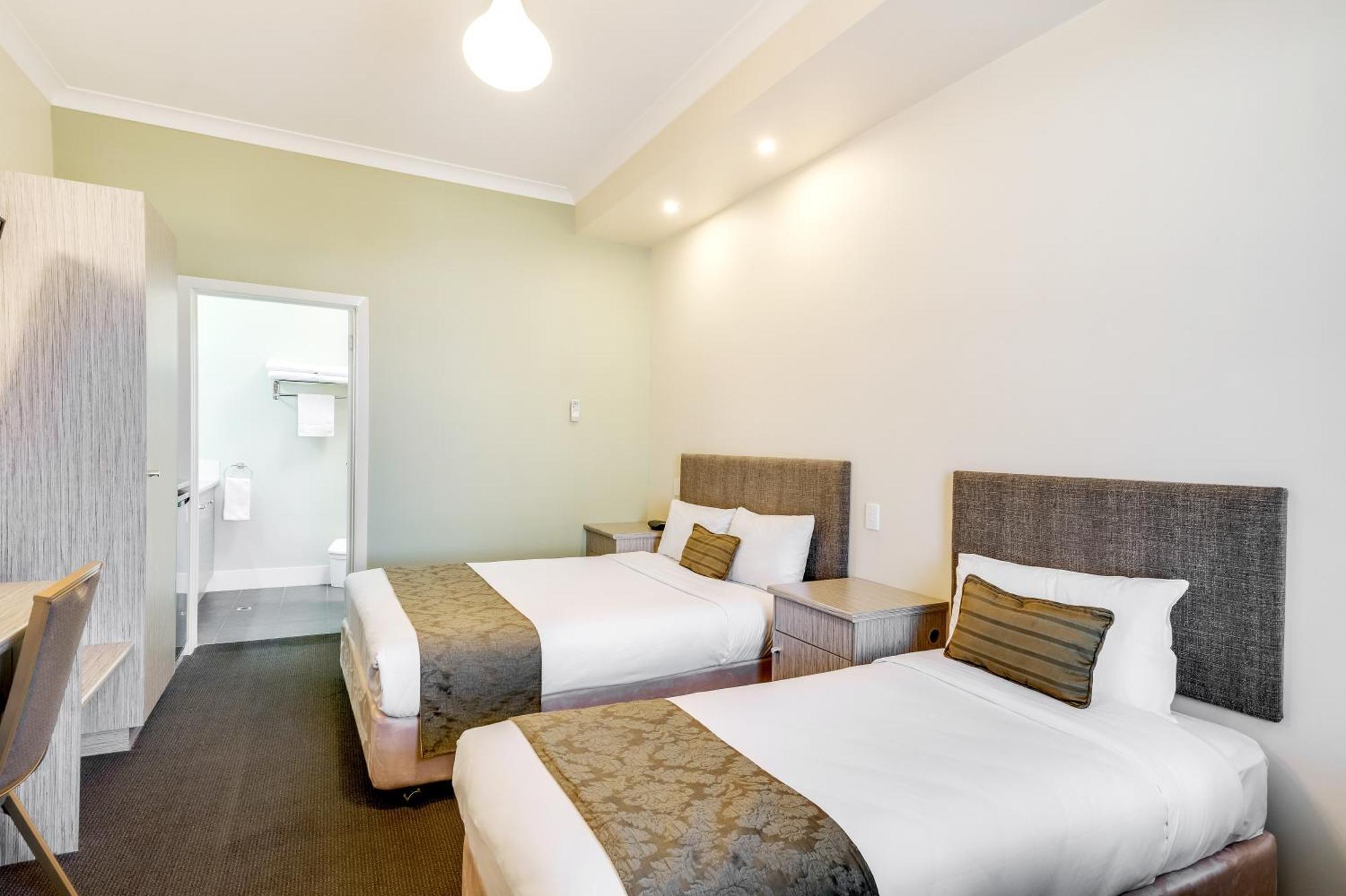 Prince Of Wales Hotel Wagga Wagga Bagian luar foto
