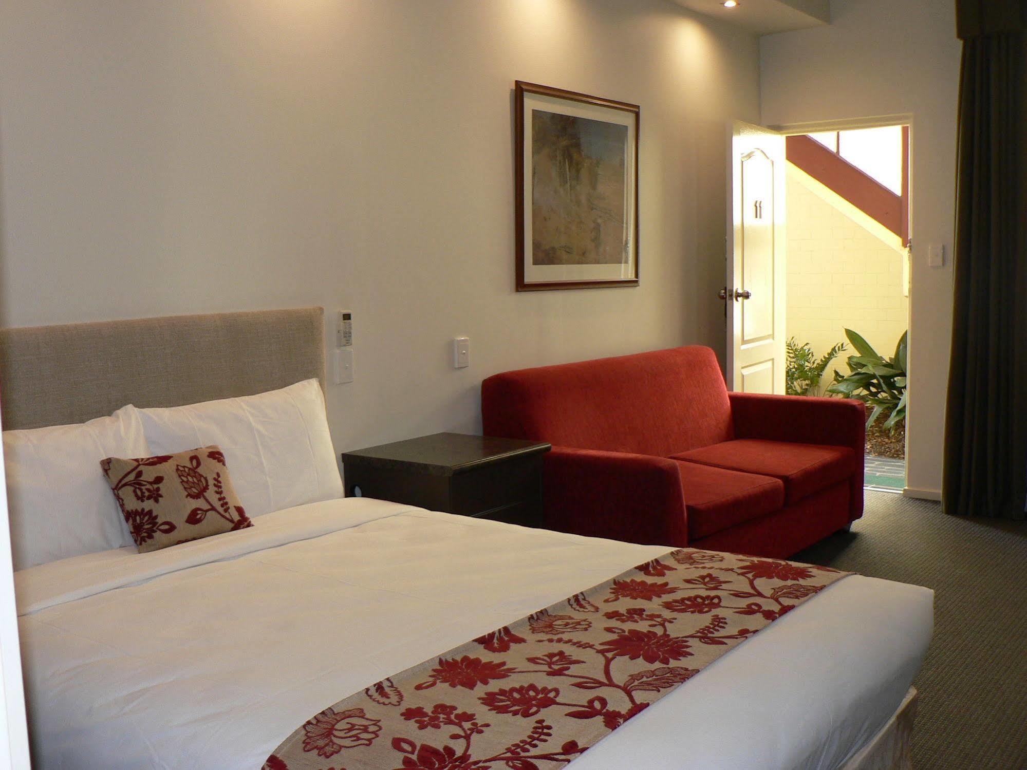 Prince Of Wales Hotel Wagga Wagga Bagian luar foto