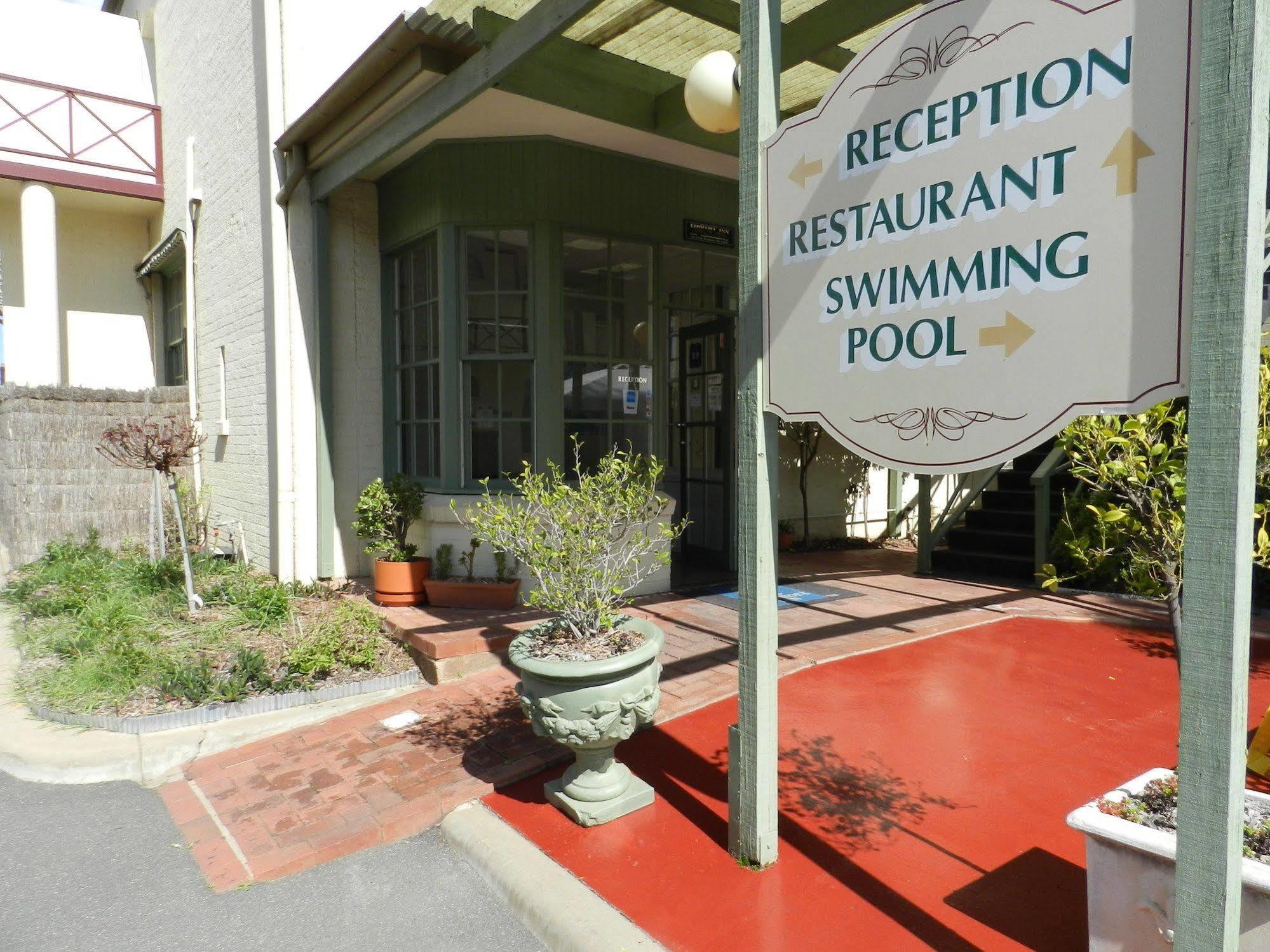 Prince Of Wales Hotel Wagga Wagga Bagian luar foto