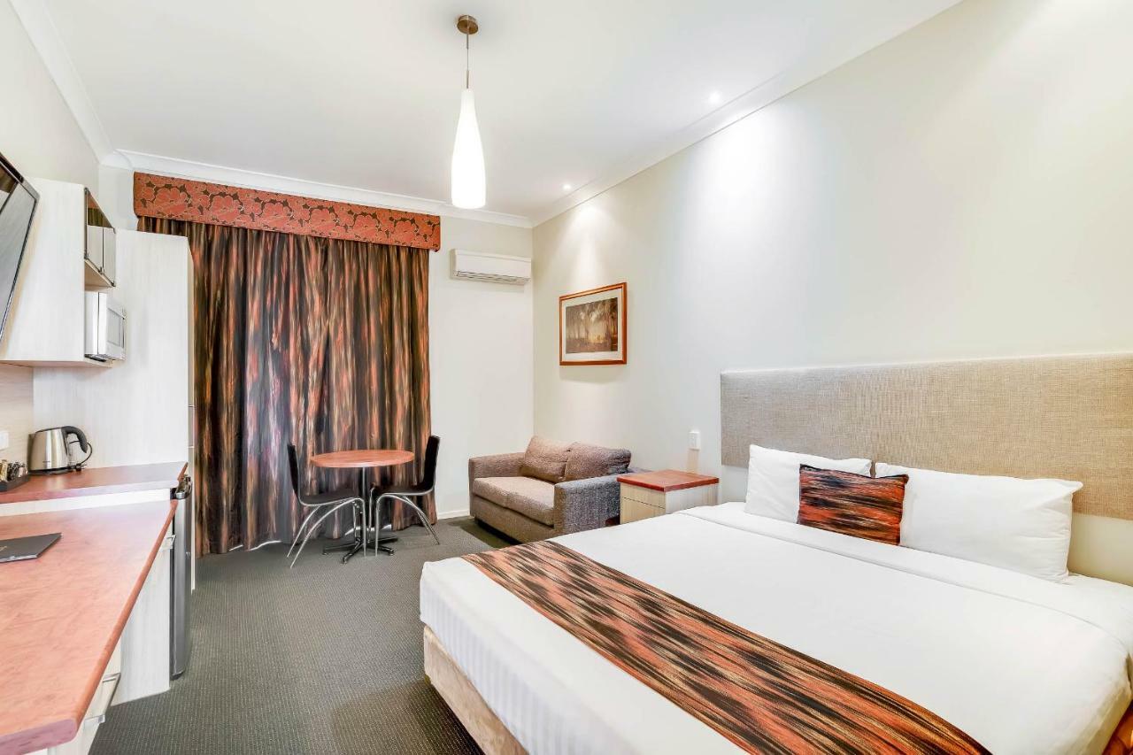Prince Of Wales Hotel Wagga Wagga Bagian luar foto